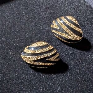 Chic Gold and Black Striped Earrings
